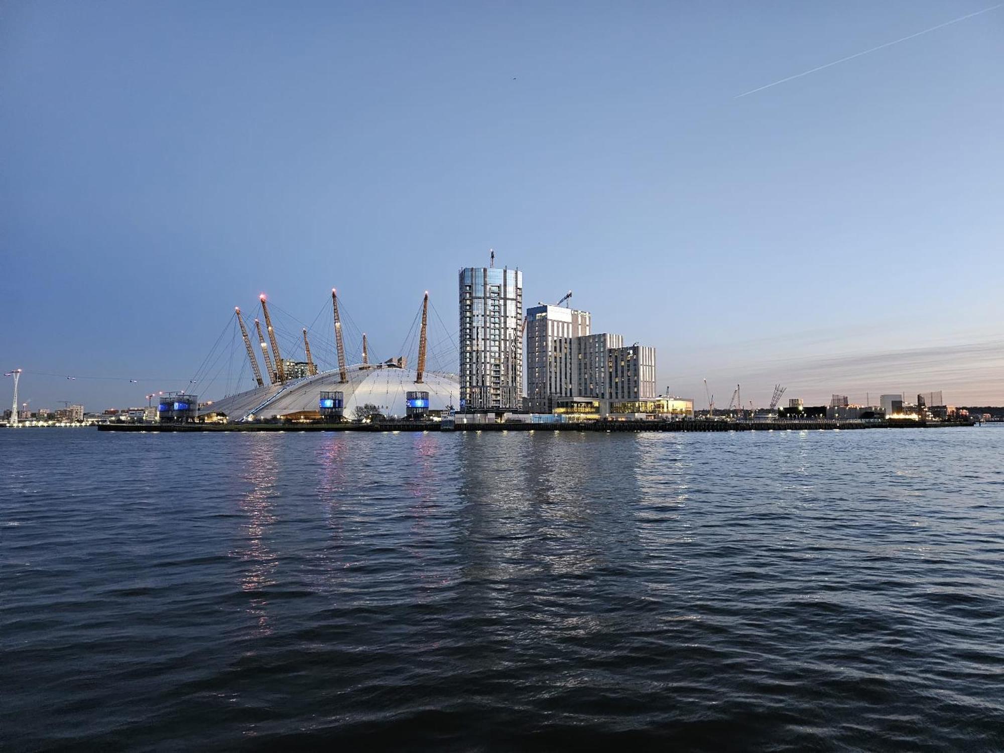 Luxury Apartment In Canary Wharf London Exterior photo