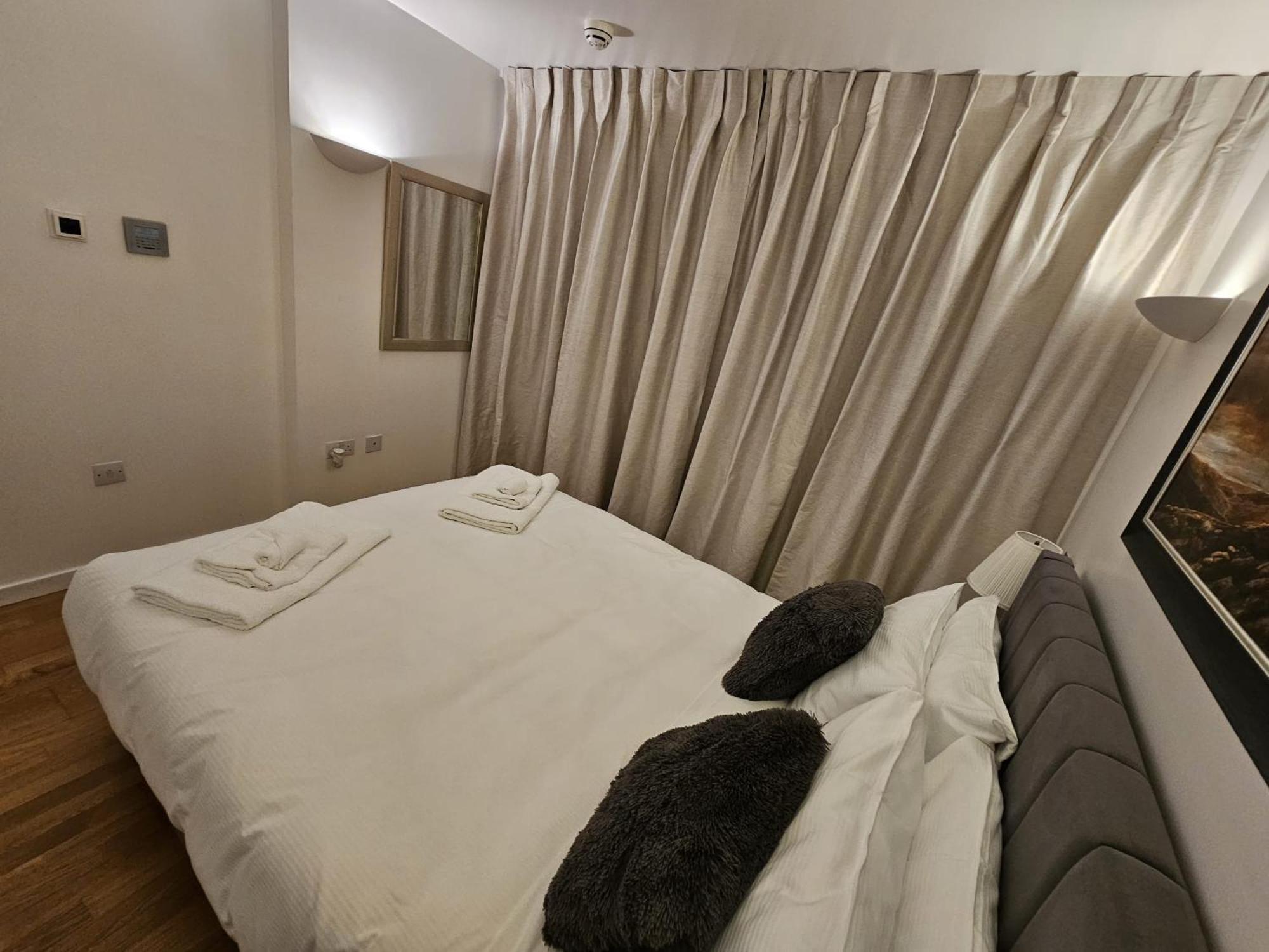 Luxury Apartment In Canary Wharf London Exterior photo