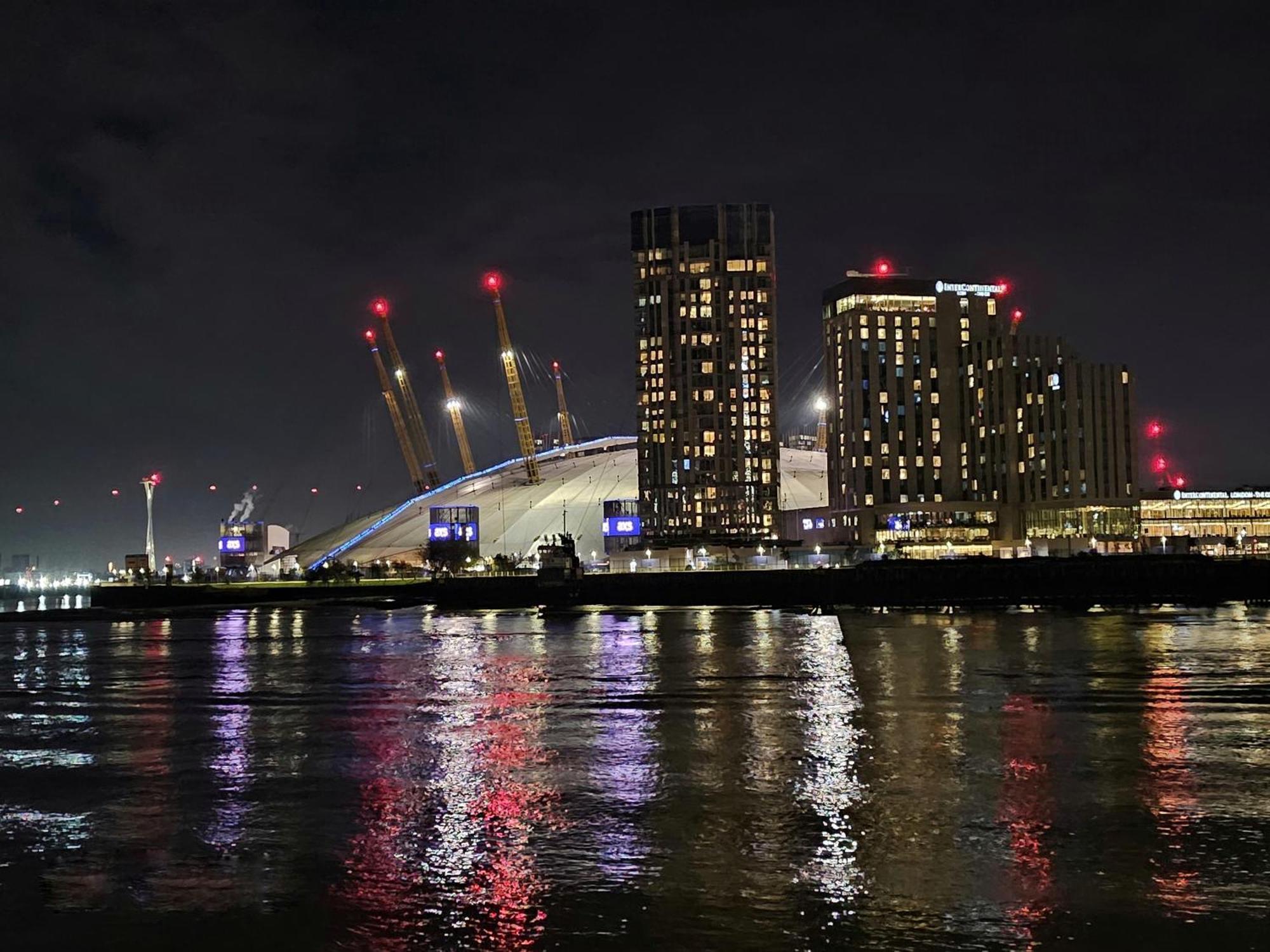 Luxury Apartment In Canary Wharf London Exterior photo
